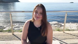 Lily, 23 Ans De Paris