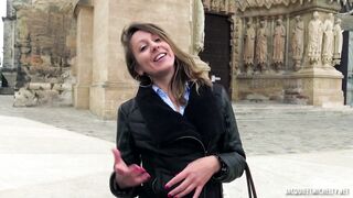 Emmanuelle, 28 Ans, Veut Son Plan à Trois