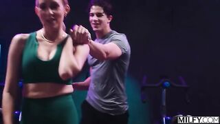 Married MILF Gets Her Pussy Worked Out