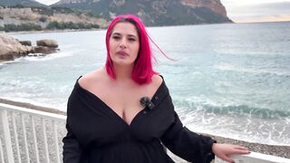 JacquieEtMichelTV Venus 25 Years Old From Apt 17 11 2025