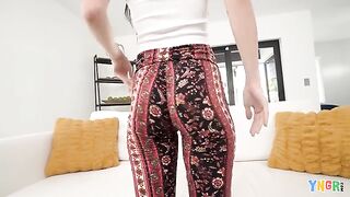 Kiki Mink Gets Her Pussy Stretched Open