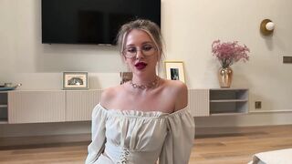 I Found out that My Stepmom Fucked My Friend. Let's Get Laid and you won't Tell Anyone.