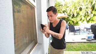 Big tit Sex Goddess MILF Elana Bunnz Offers Private Show for Stepson