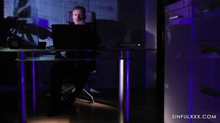 Karina King And Miss Sally - SinfulXXX